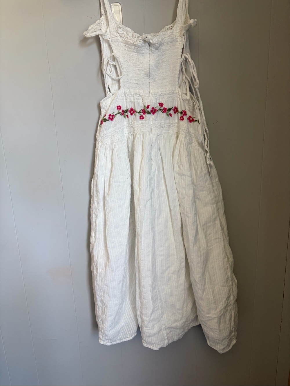 For love of lemons White Floral Embroidered Sundress with Side Ties - Picture 7 of 12